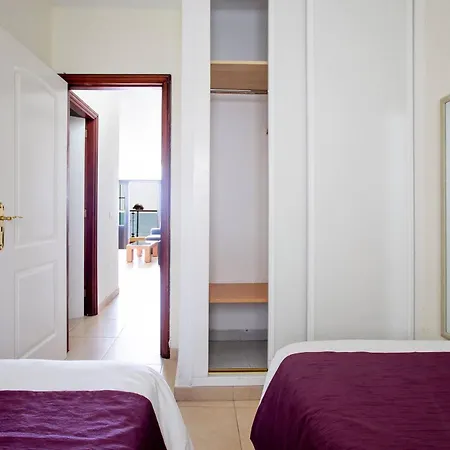 Caleta Sea View 2 アパート